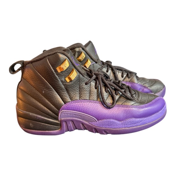 Jordan 12 Kids Sneakers in Black and “Field Purple” - Size 7Y - Picture 3 of 9